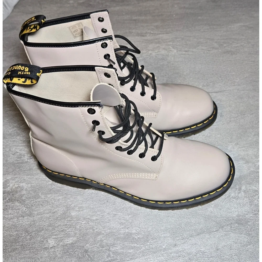 Dr. Martens 1460 Parchment Beige Leather 8-Eye Lace Up Boots Mens Size 14